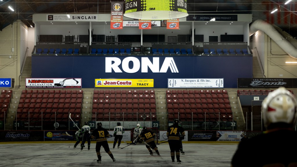 Loges RONA au Colisée Cardin à Sorel-Tracy - Photo Philippe Manning | Sorel-Tracy Info ©