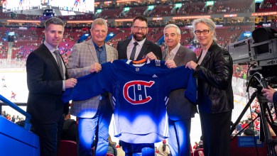 Annonce d'une patinoire BLEU BLANC BOUGE pour Sorel-Tracy (crédit photo : Arianne Bergeron/NHLI via Getty Images)