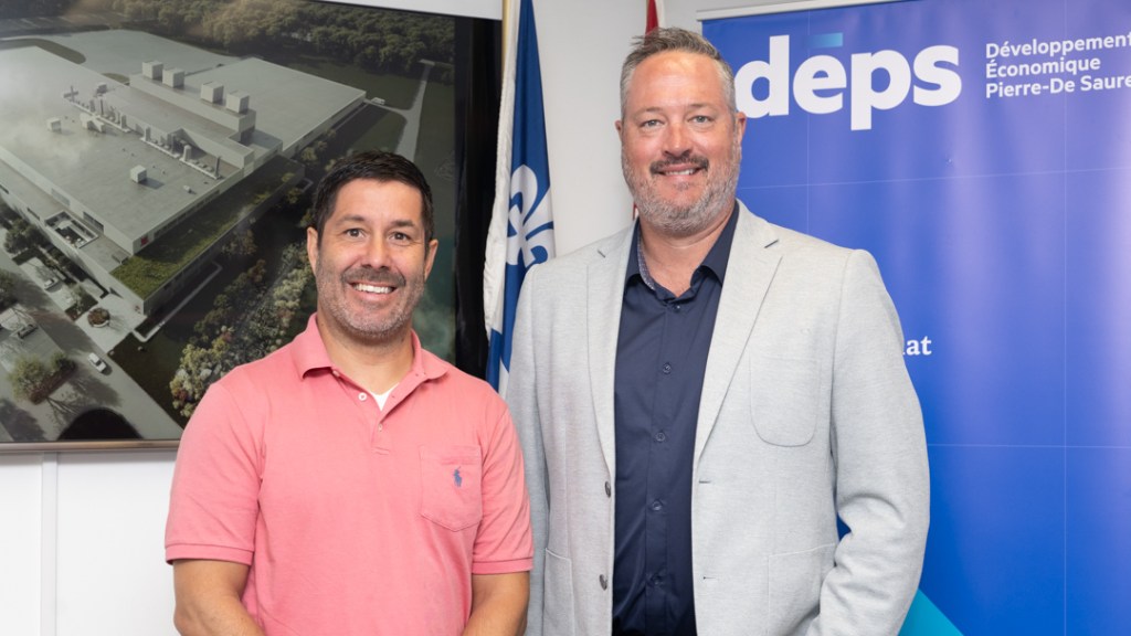 Le directeur général de TDF Canada, Stéphane Beaulé. et le directeur général de Développement économique Pierre-De Saurel, David Plasse. Crédit photo : Philippe Manning / Sorel-Tracy Info