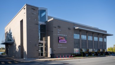 Mairie et bibliothèque de la Ville de Contrecoeur. Crédit photo : Philippe Manning / Sorel-Tracy Info