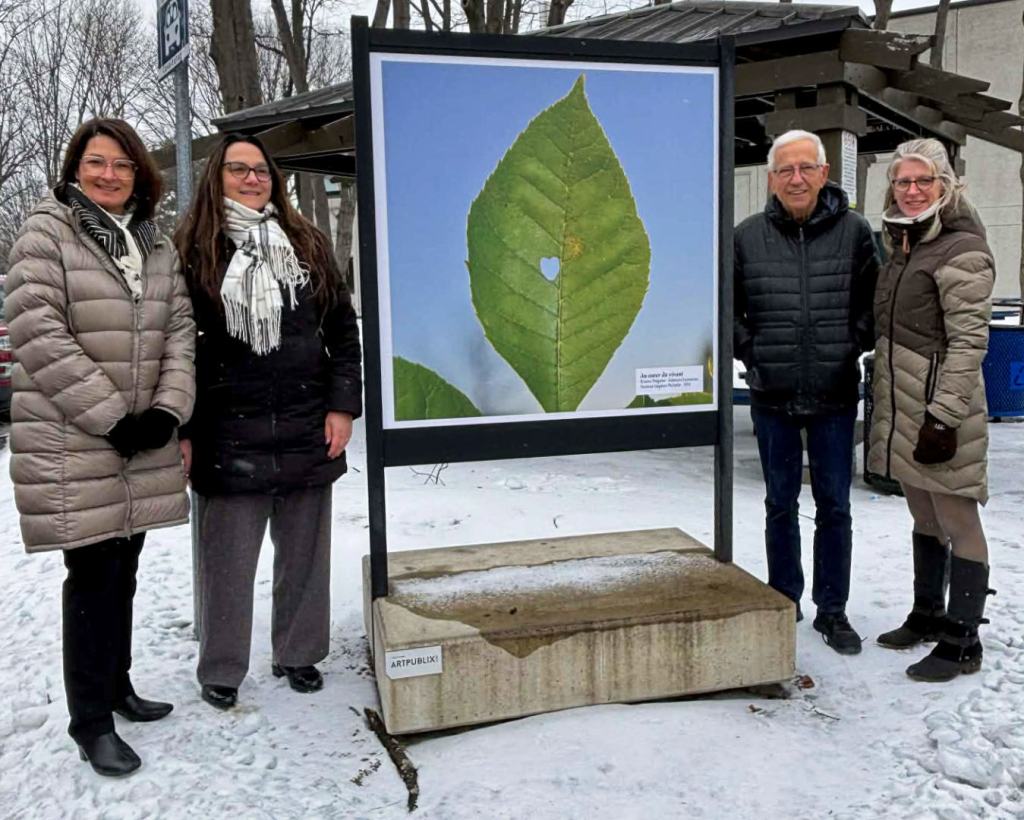 Madame Diane Dumas, directrice générale et des affaires corporatives, madame Sophie Giguère, attachée politique du député de Richelieu, monsieur Jean-Bernard Émond, monsieur Louis Plamondon, député de Bécancour, Nicolet, Saurel, et madame Catherine Boulanger, directrice des études. Crédit photo : Cégep de Sorel-Tracy