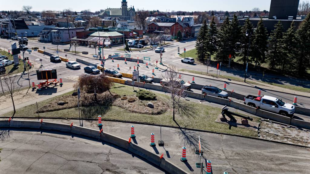 Vue de l'entrée du Pont Turcotte durant les réparation du Pont Turcotte. Crédit photo : Sorel-Tracy Info (STI) / Philippe Manning