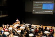 Lors de sa conférence en 2018, Yoshua Bengio présentait une projection selon laquelle l’intelligence artificielle pourrait ajouter jusqu’à 14 % au PIB mondial d’ici 2030, soit environ 16 000 milliards $ US. Crédit photo : Sorel-Tracy Info (STI) / Philippe Manning