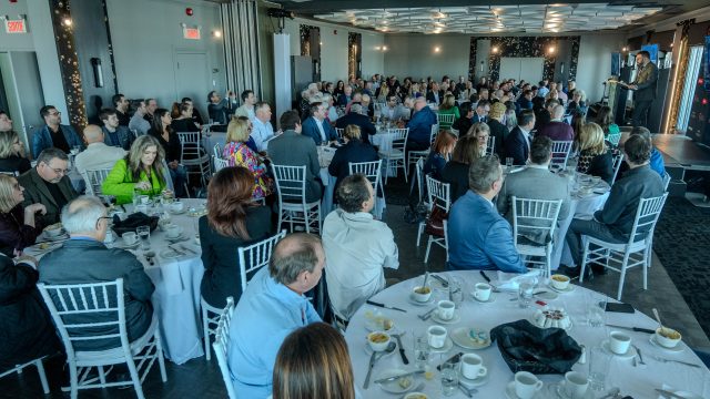 Une salle comple, 153 convives pour le dîner du maire, présenté par la Chambre de commerce et d'industrie de Sorel-Tracy, crédit photo : Philippe Manning, Sorel-Tracy Info
